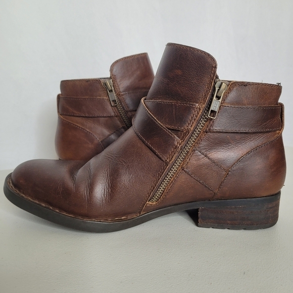 Born Women's Menswear-Inspired Dark Brown Distressed Chaval Booties - Size 9.5 - Picture 2 of 15